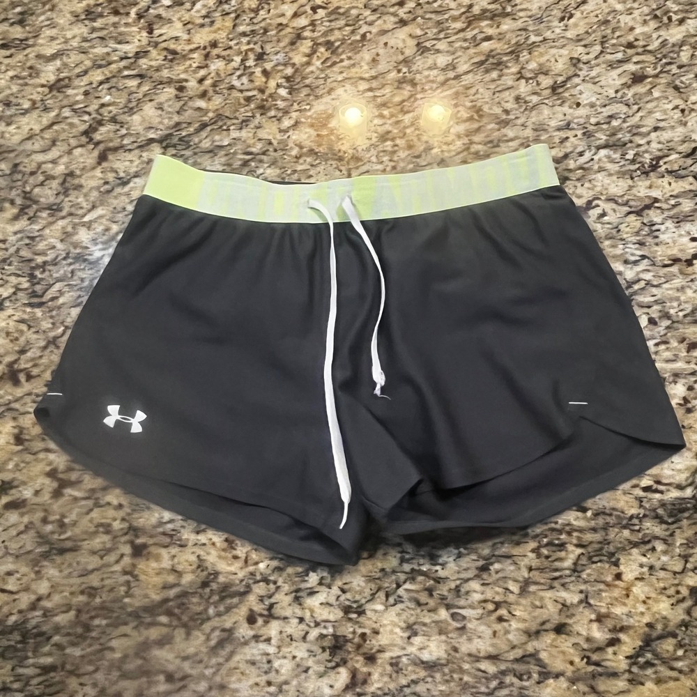 Under Armour HeatGear Loose Shorts Womens XS Black Neon Green 1228385 Running‎